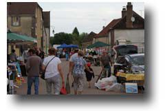 Dimanche 27 mai, Vide-greniers de Carisey