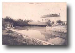 lavoir & abreuvoir de Carisey